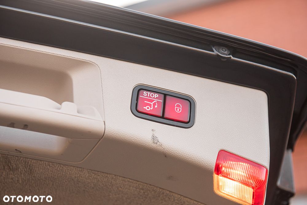 Mercedes-Benz Klasa E 350 BlueTEC 4Matic 7G-TRONIC Avantgarde - 31