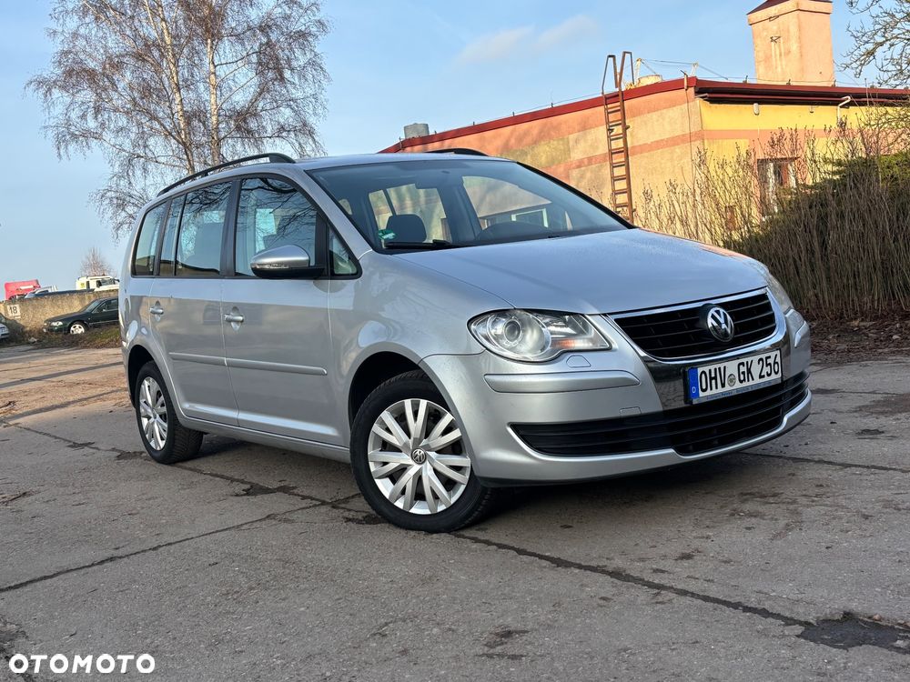 Volkswagen Touran 1.9 TDI DSG Conceptline - 31