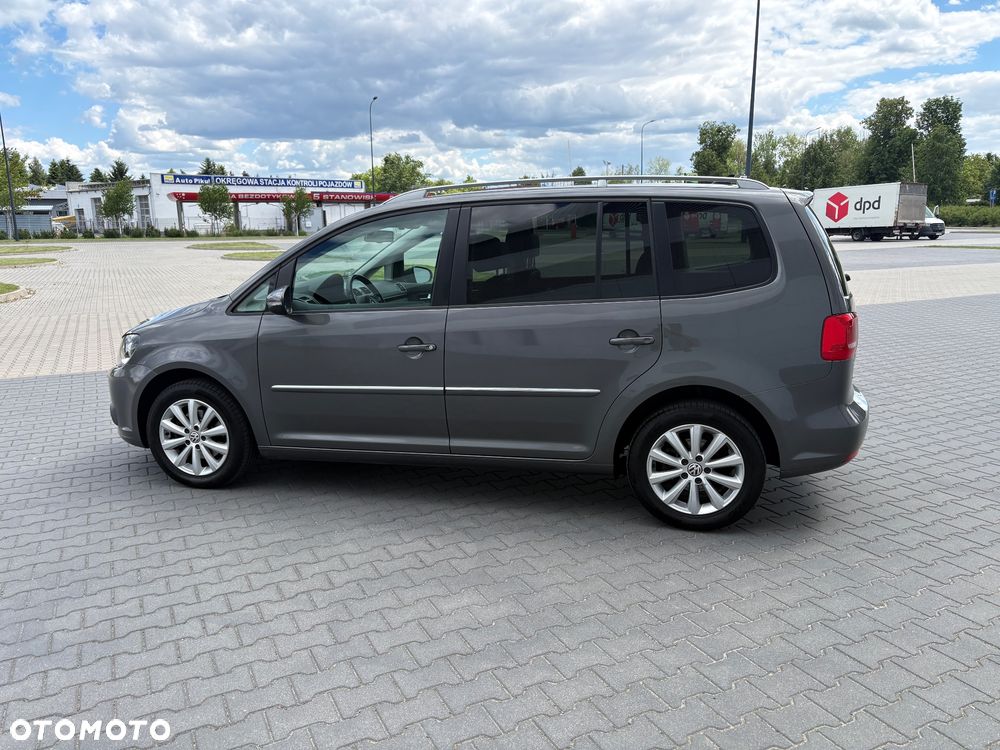 Volkswagen Touran 1.6 TDI DPF BlueMotion Technology Highline - 8
