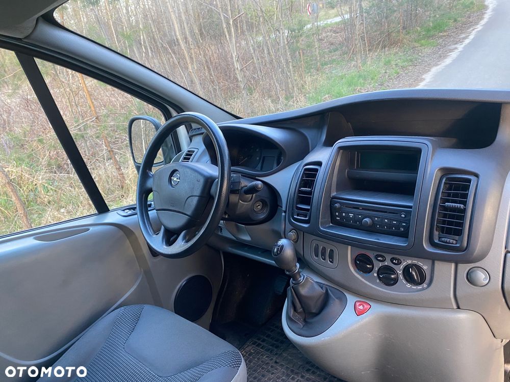 Opel VIVARO - 19