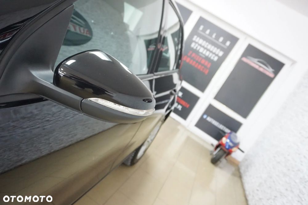 Volkswagen Golf 2.0 TDI DPF Comfortline - 11