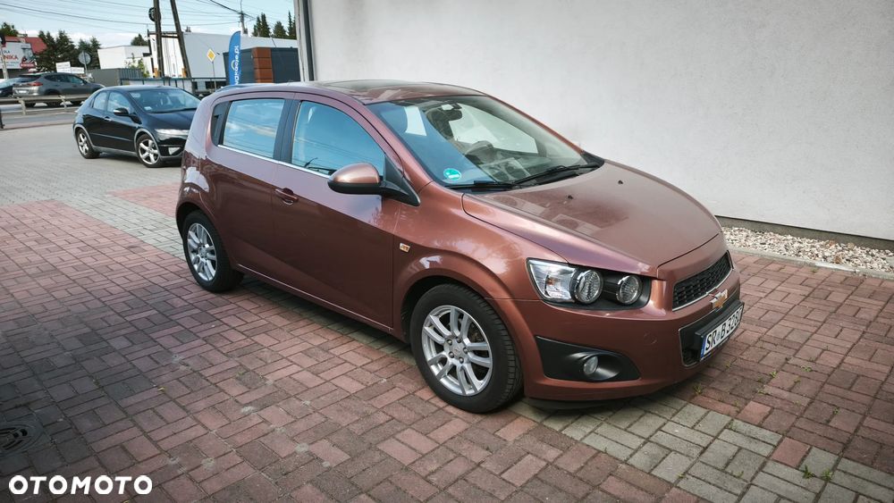 Chevrolet Aveo 1.6 LTZ - 8