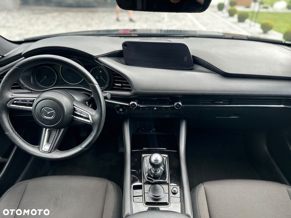 Mazda 3 e-SKYACTIV-G 2.0 M HYBRID - 17