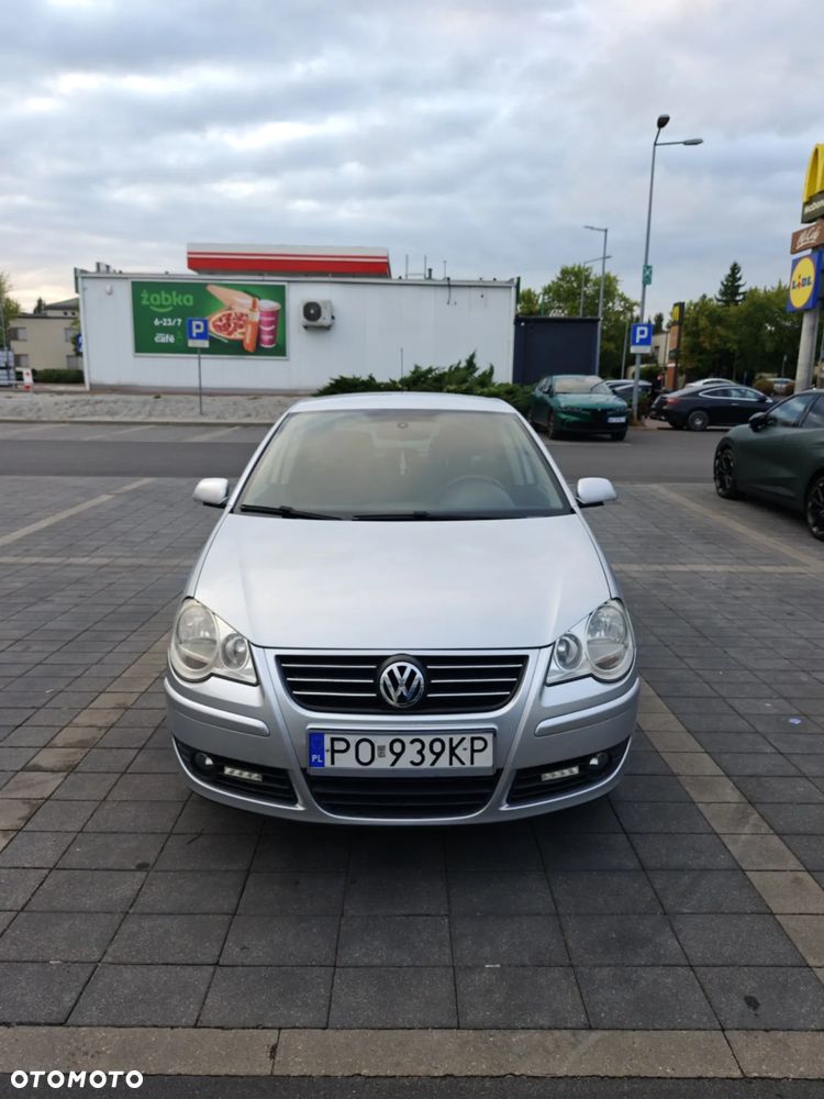 Volkswagen Polo 1.4 16V Trendline - 23