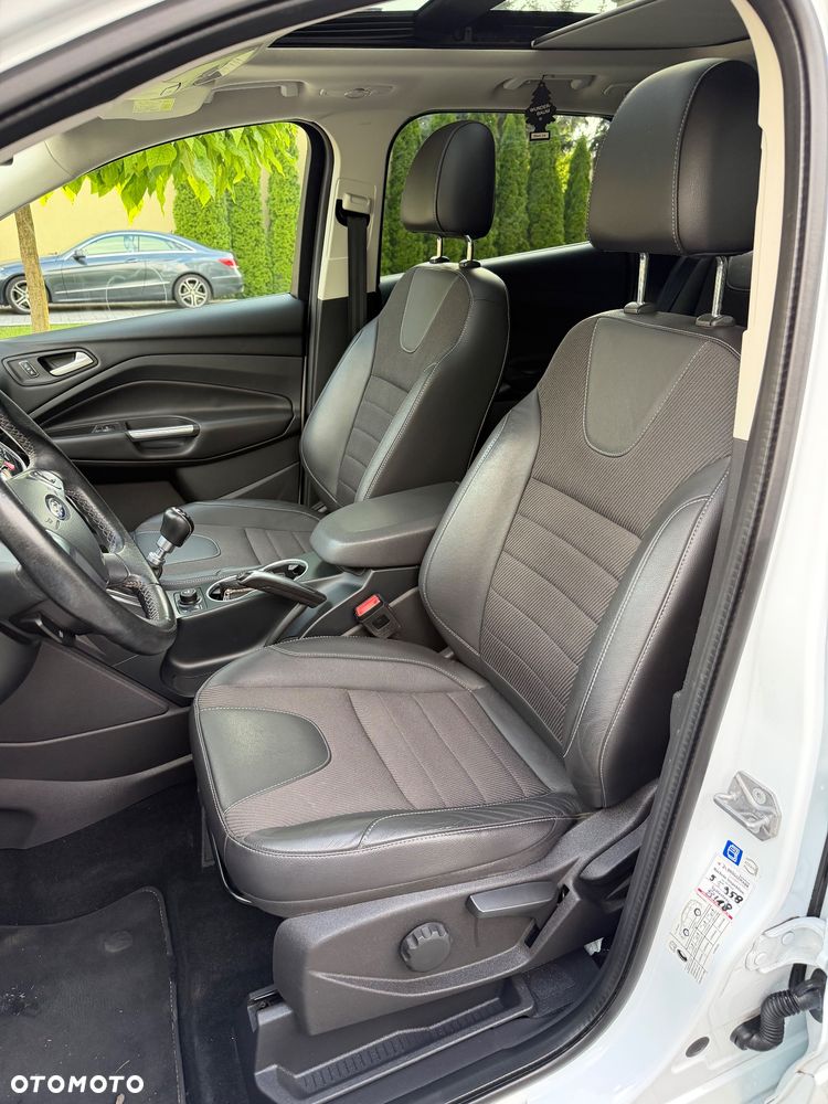 Ford Kuga 2.0 TDCi AWD Titanium - 21