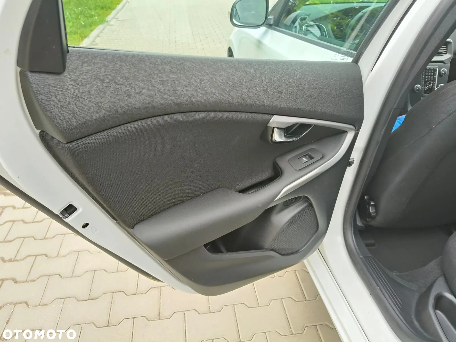 Volvo V40 D2 Summum - 11