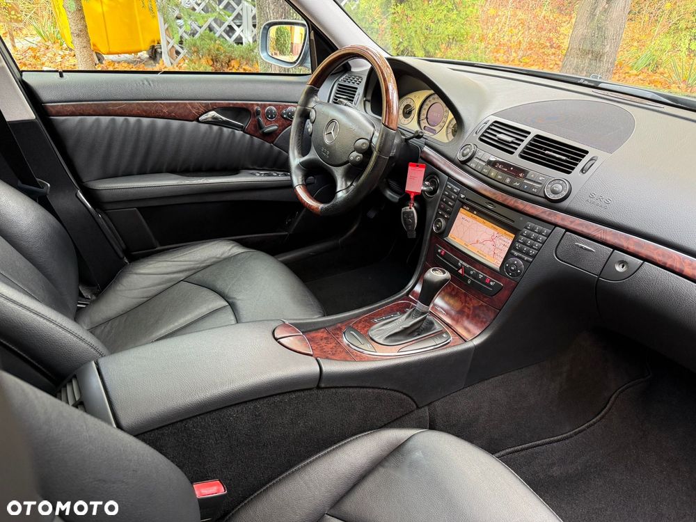 Mercedes-Benz Klasa E 280 CDI 4-Matic Avantgarde - 21