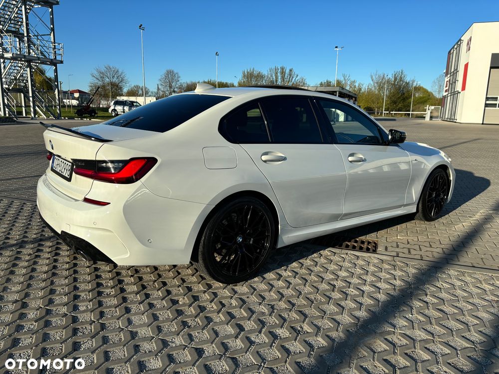 BMW Seria 3 318d M Sport - 4