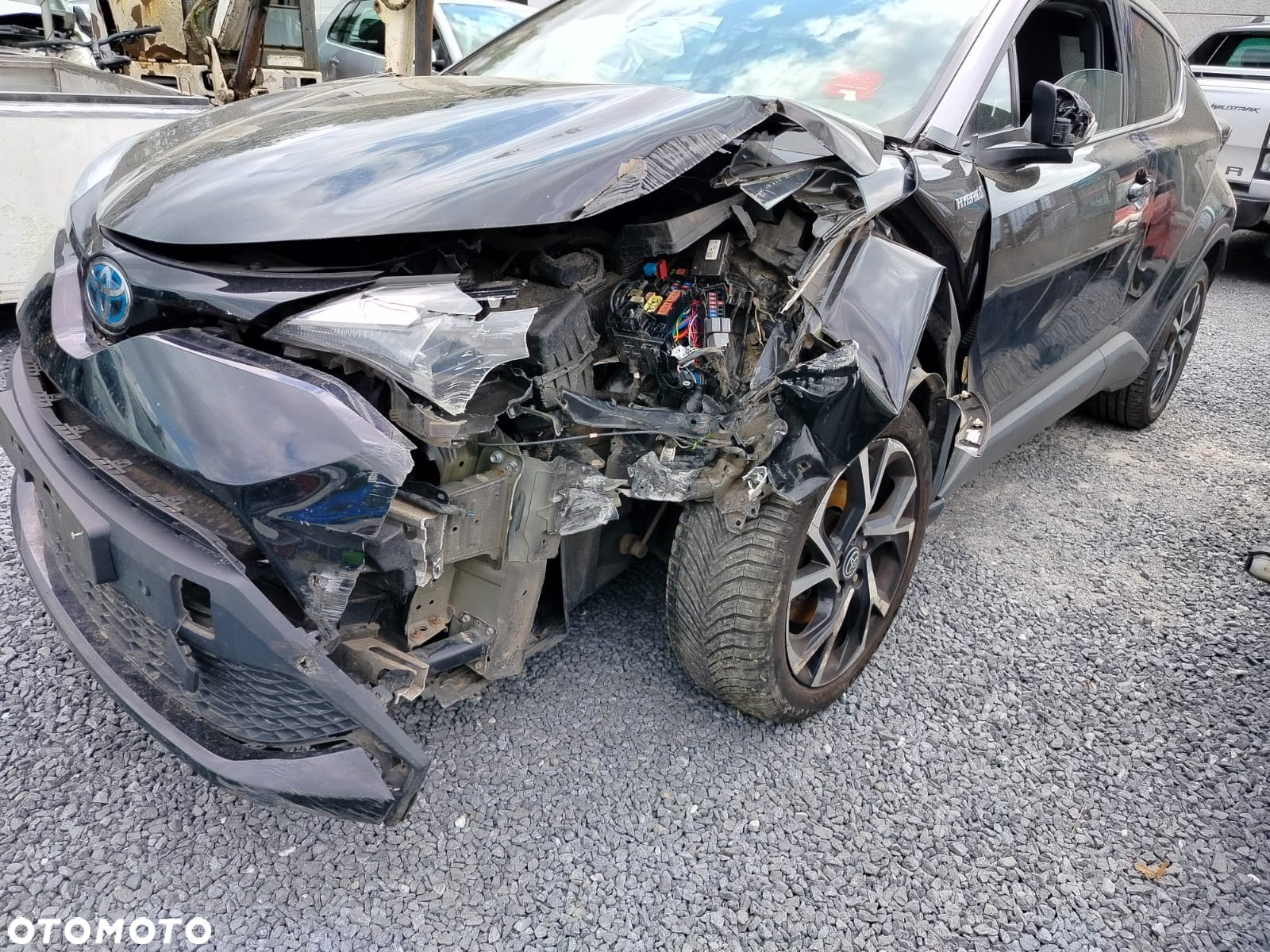 Toyota C-HR - 4