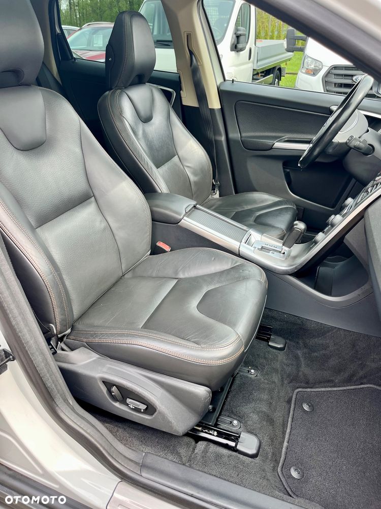 Volvo XC 60 - 21