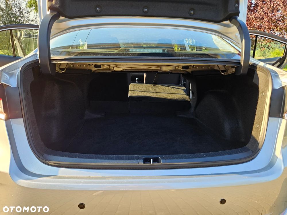 Toyota Corolla 1.5 Comfort - 24