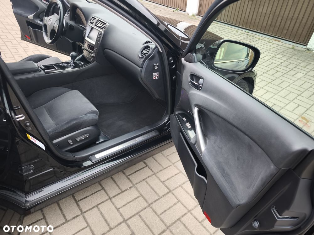Lexus IS 250 F Sport - 32
