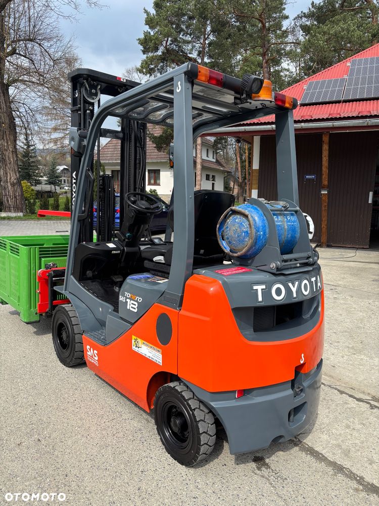 Toyota wózek widłowy 8FGF18 GWARANCJA LPG triplex OBROTNICA 49990 NETTO - 6