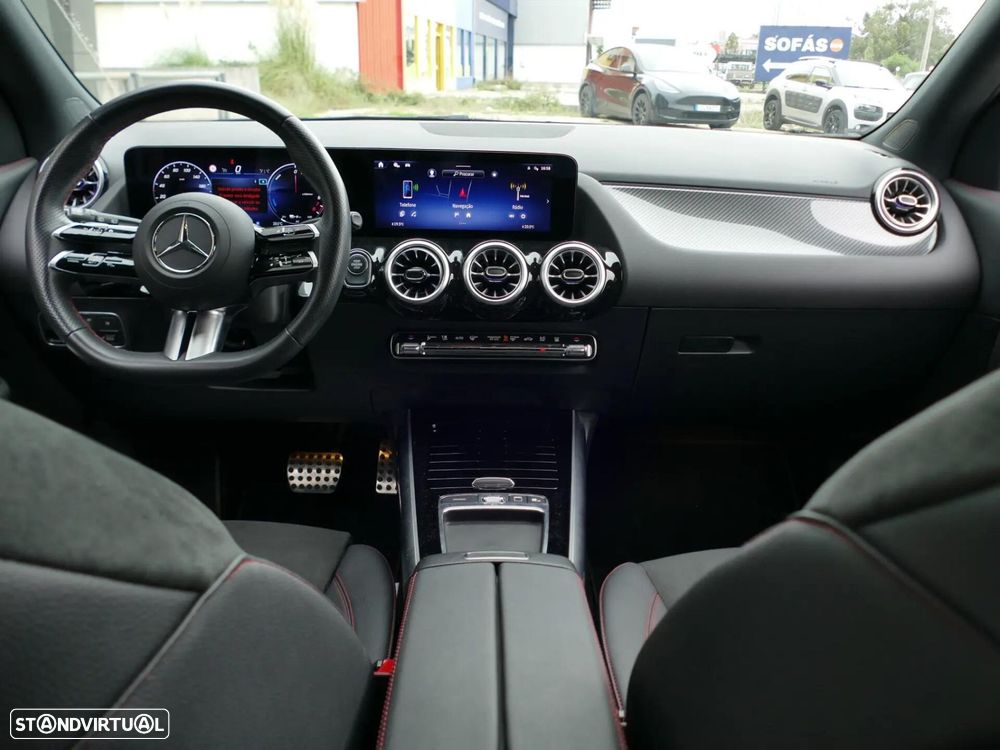 Mercedes-Benz GLA 250 e AMG Line - 39