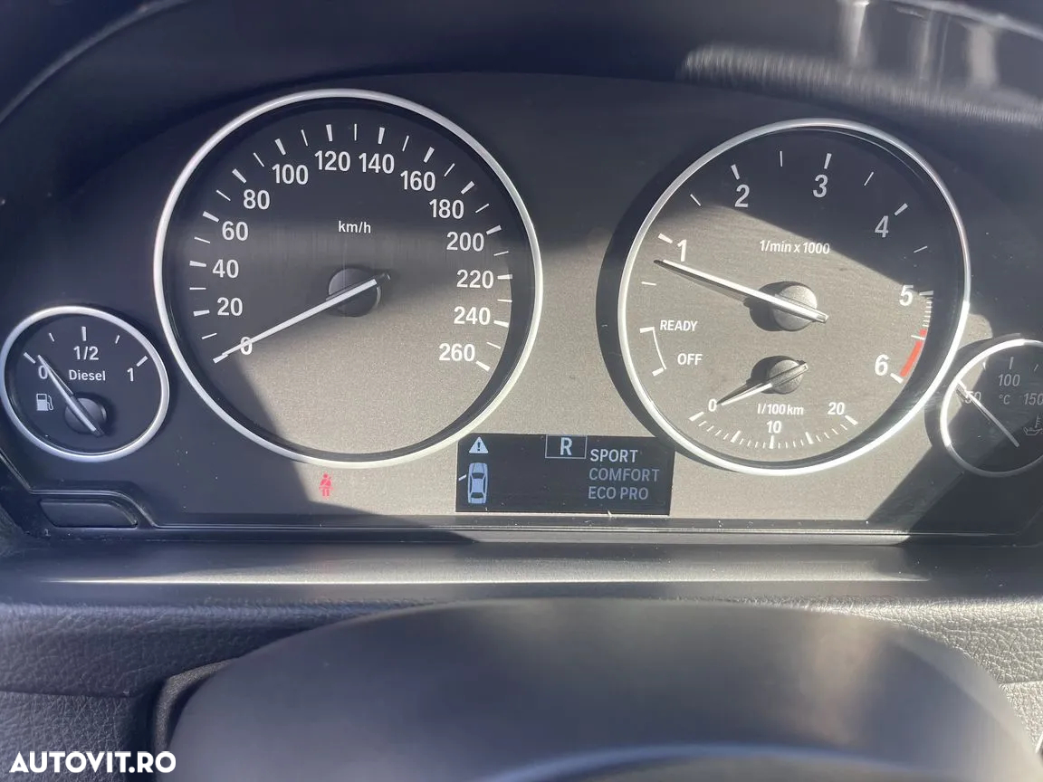 BMW Seria 3 320d GT xDrive AT - 17