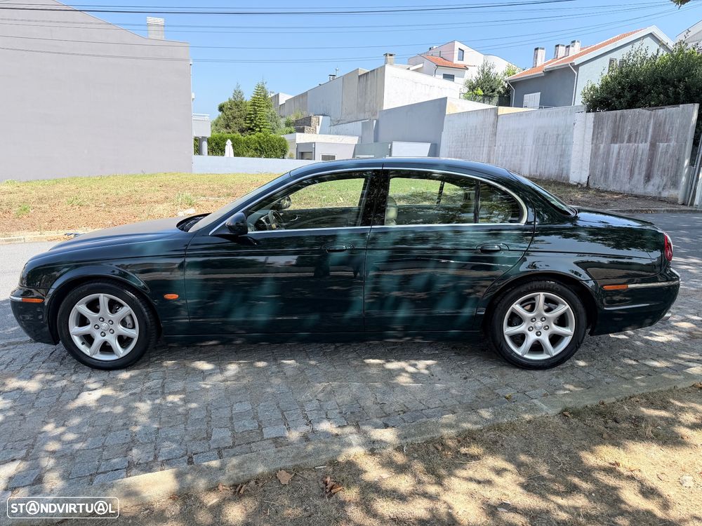 Jaguar S-Type 3.0 V6 Executive Auto. - 3