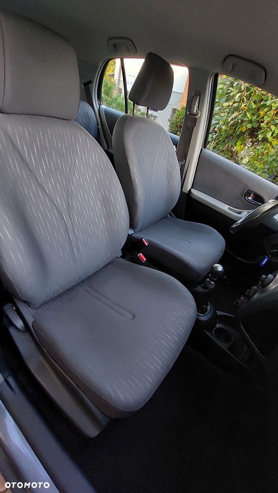 Toyota Yaris 1.33 VVT-i Sol - 17