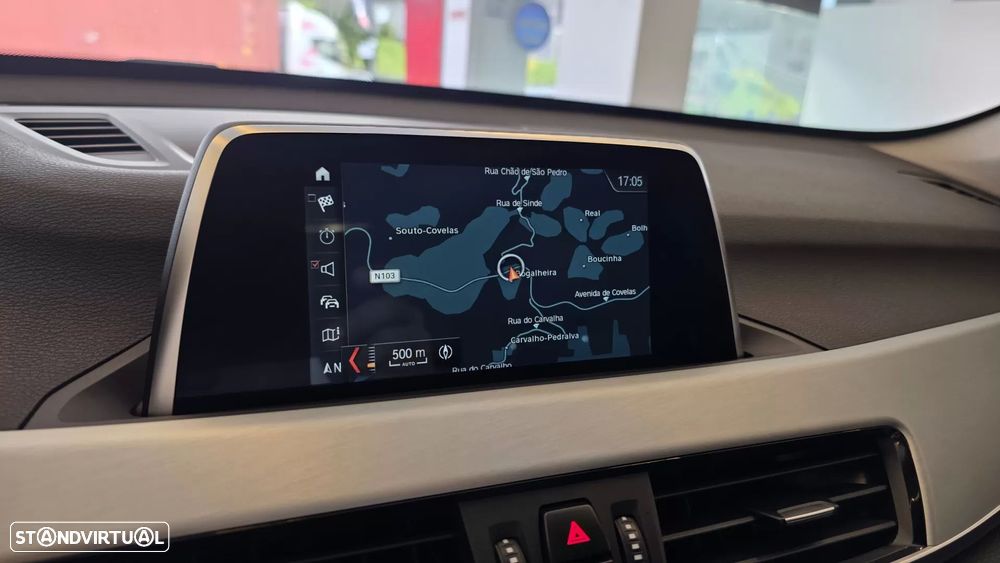 BMW X1 18 d sDrive Auto Line Sport - 36