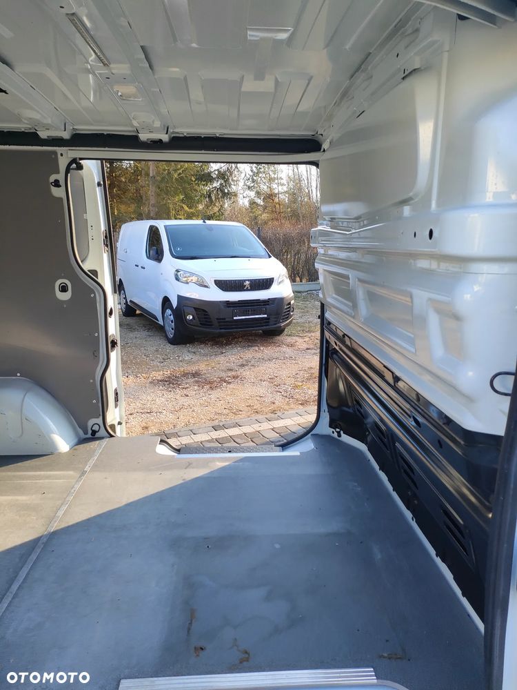 Renault TRAFIC 2020r 2,0 DCI 120KM L1H1 EURO VI DUBEL DRZWI CENA BRUTTO VAT 23% - 26