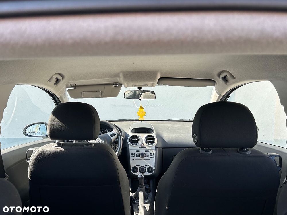 Opel Corsa - 8