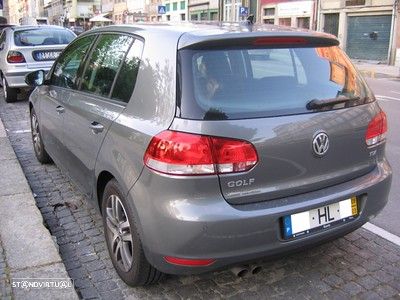 VW Golf 2.0 TDi Confortline - 13