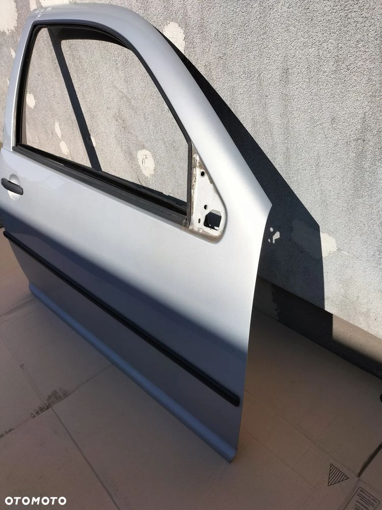 DRZWI PRAWY PRZÓD VW GOLF IV 5 DRZWI LB7Z GOŁA BLACHA - 5