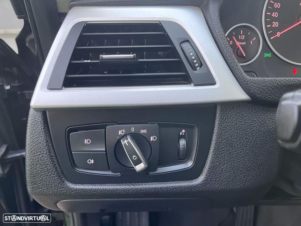 BMW 320 d Touring Aut. Sport Line - 25