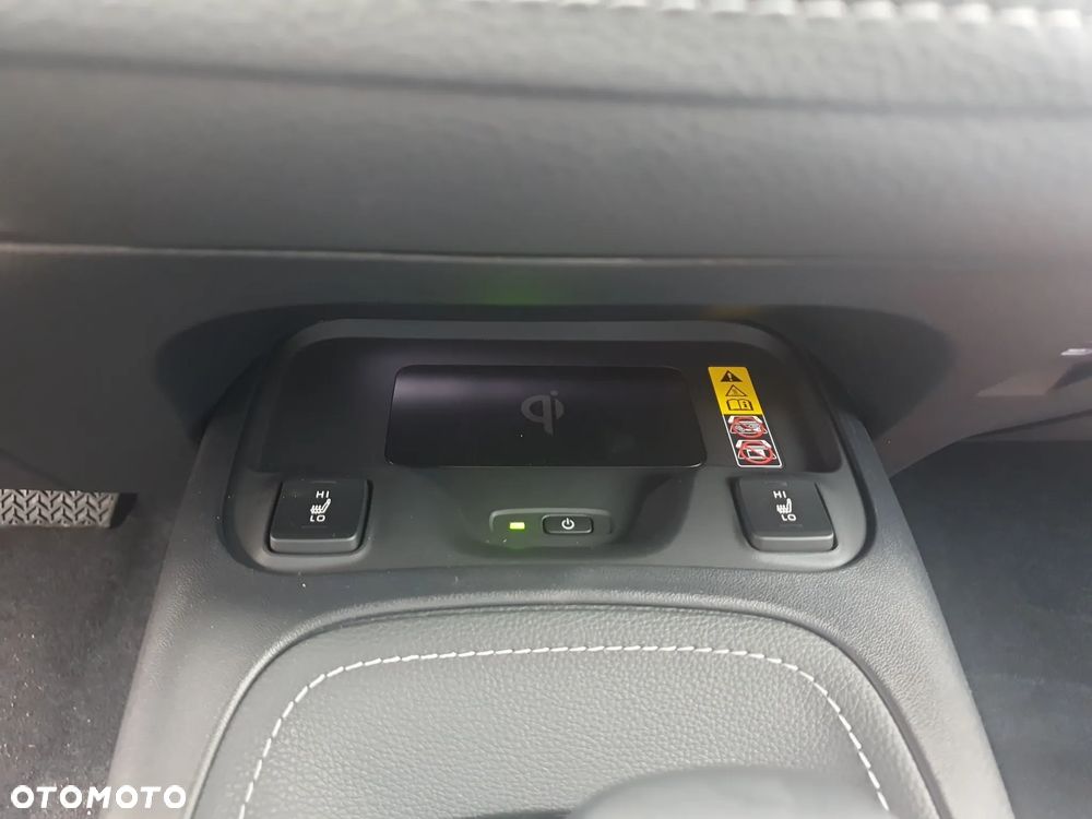 Toyota Corolla 2.0 Hybrid Style - 16