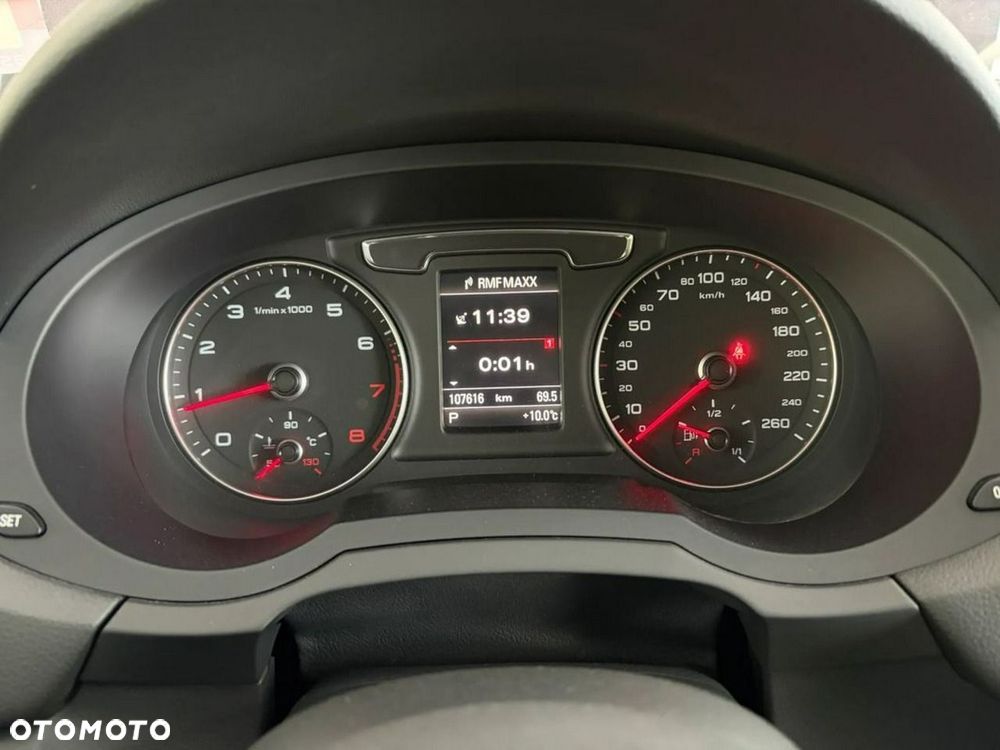 Audi Q3 1.4 TFSI Sport S tronic - 12