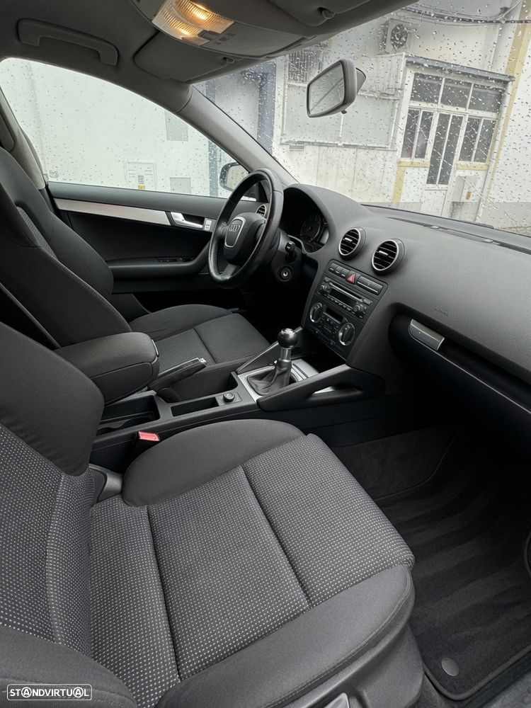 Audi A3 Sportback 2.0 TDi - 7