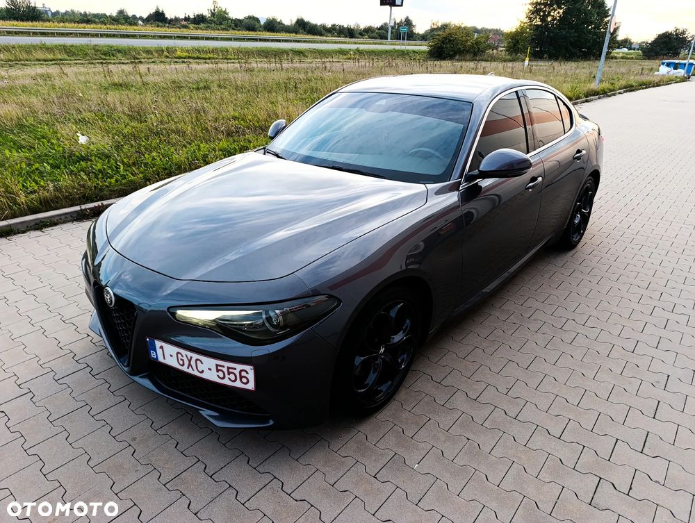 Alfa Romeo Giulia 2.2 Super - 1