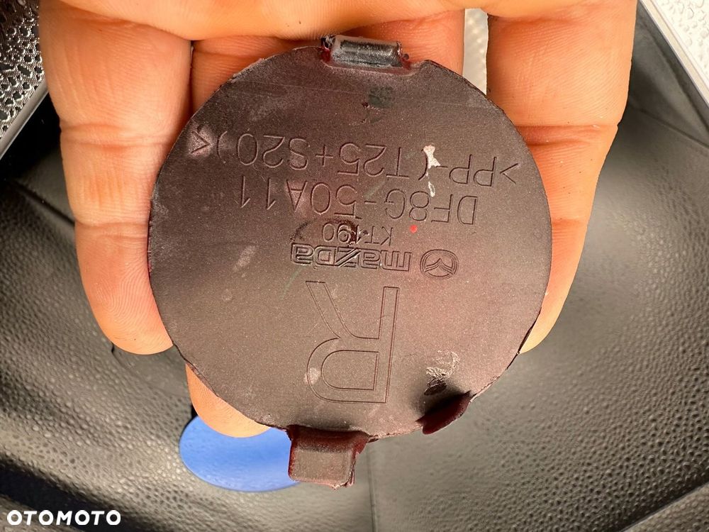 Zaślepka zderzaka hak hol MAZDA CX-3 WSZYSTKIE KOLORY DF8G-50A11 PRAWA - 7