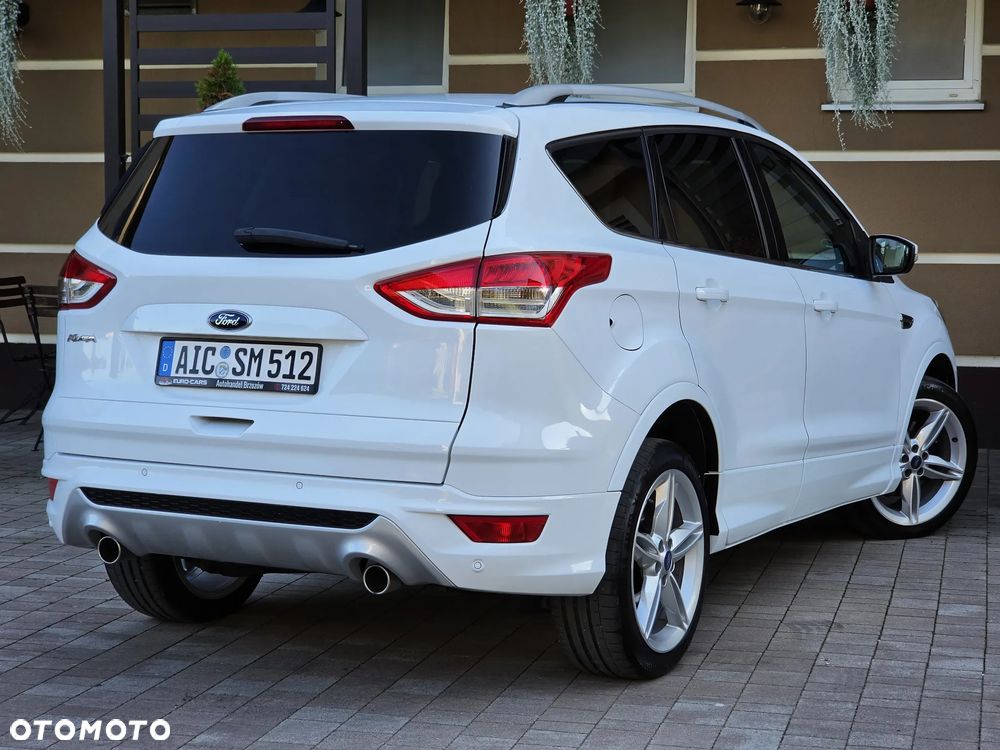 Ford Kuga 2.0 TDCi 2x4 ST-Line - 4