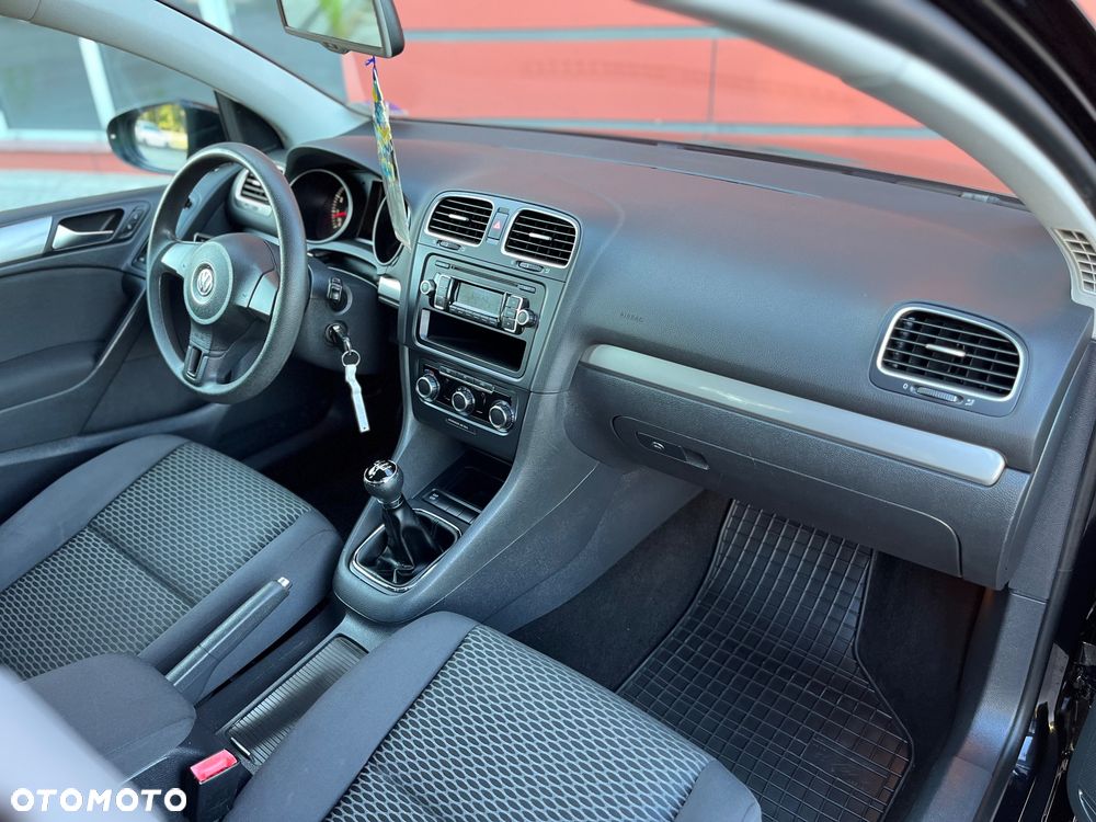 Volkswagen Golf - 31