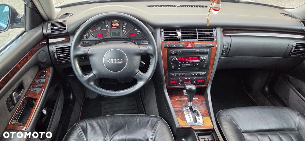 Audi A8 3.7 Tiptronic - 25