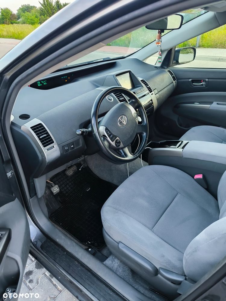 Toyota Prius 1.5 VVT-i Prestige - 8