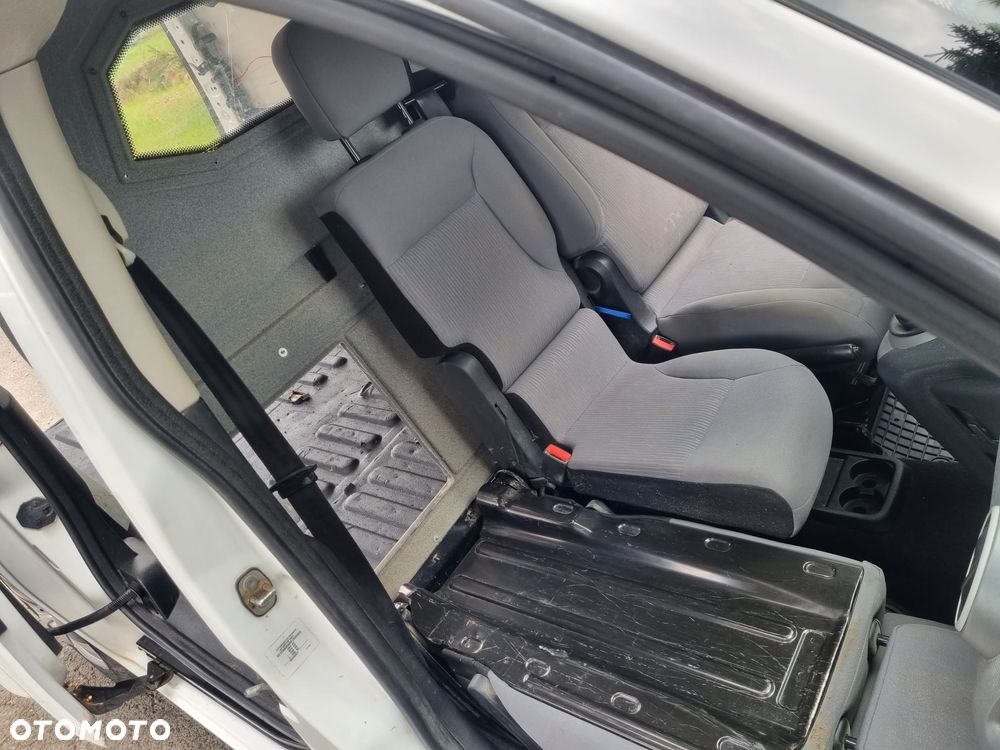 Peugeot Partner 1.6 HDI Tylko 93 tyś km Super Stan - 16