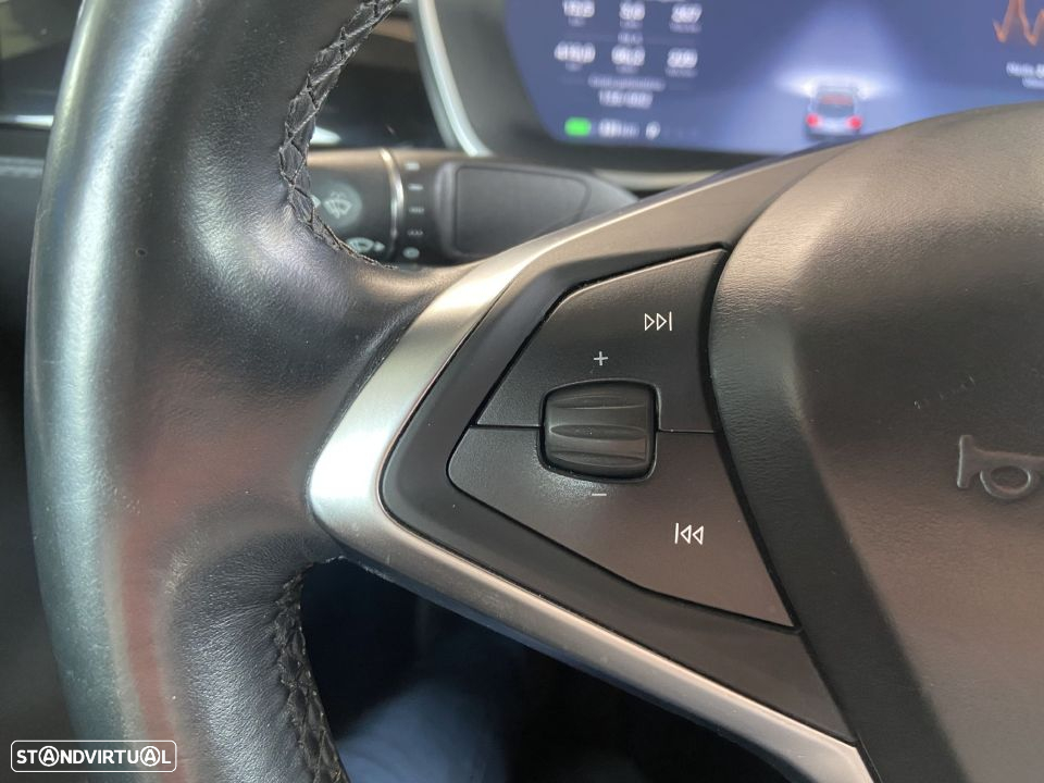 Tesla Model S 85 - 13