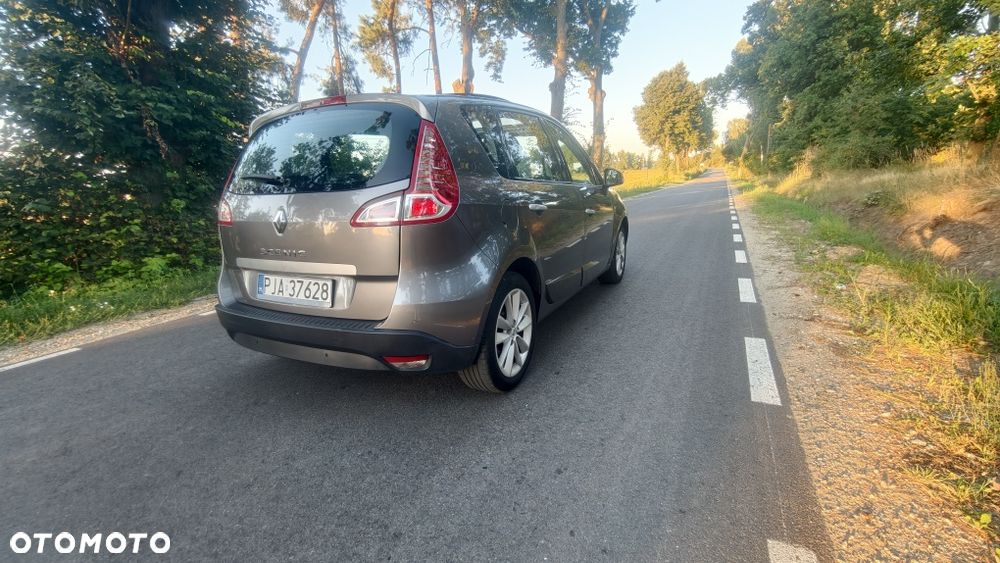 Renault Scenic - 2