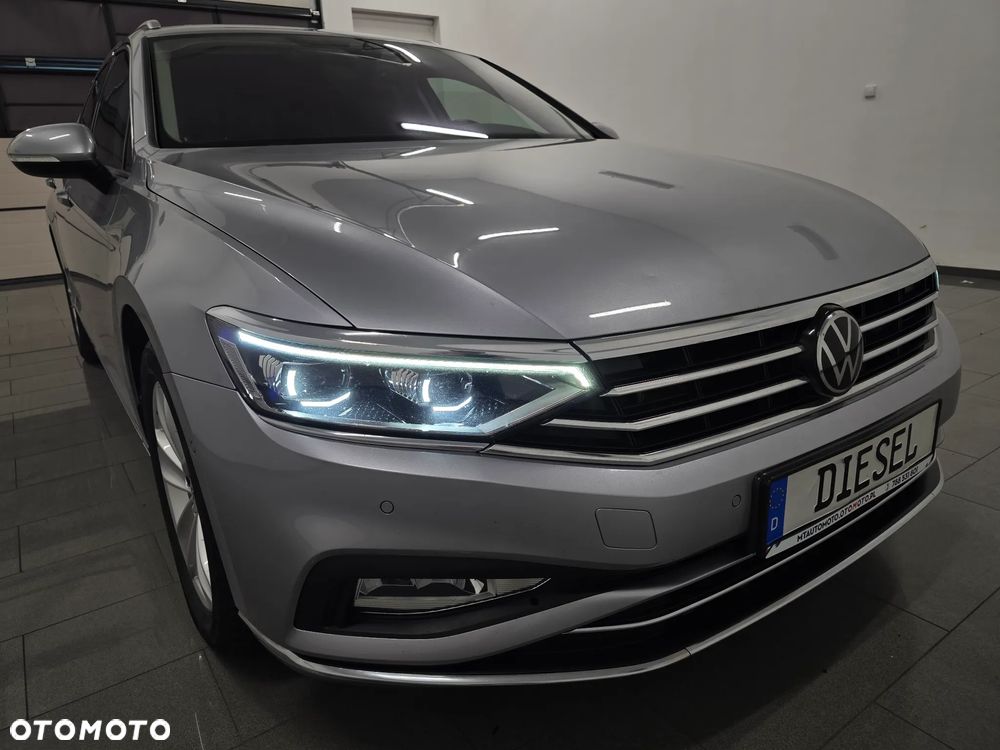 Volkswagen Passat - 29