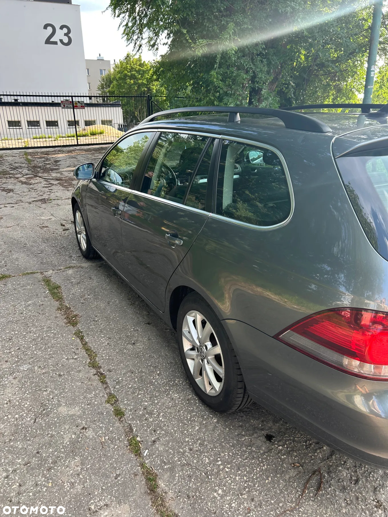 Volkswagen Golf 1.6 TDI DPF BlueMotion Technology Comfortline - 3