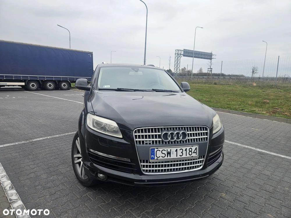 Audi Q7 - 7