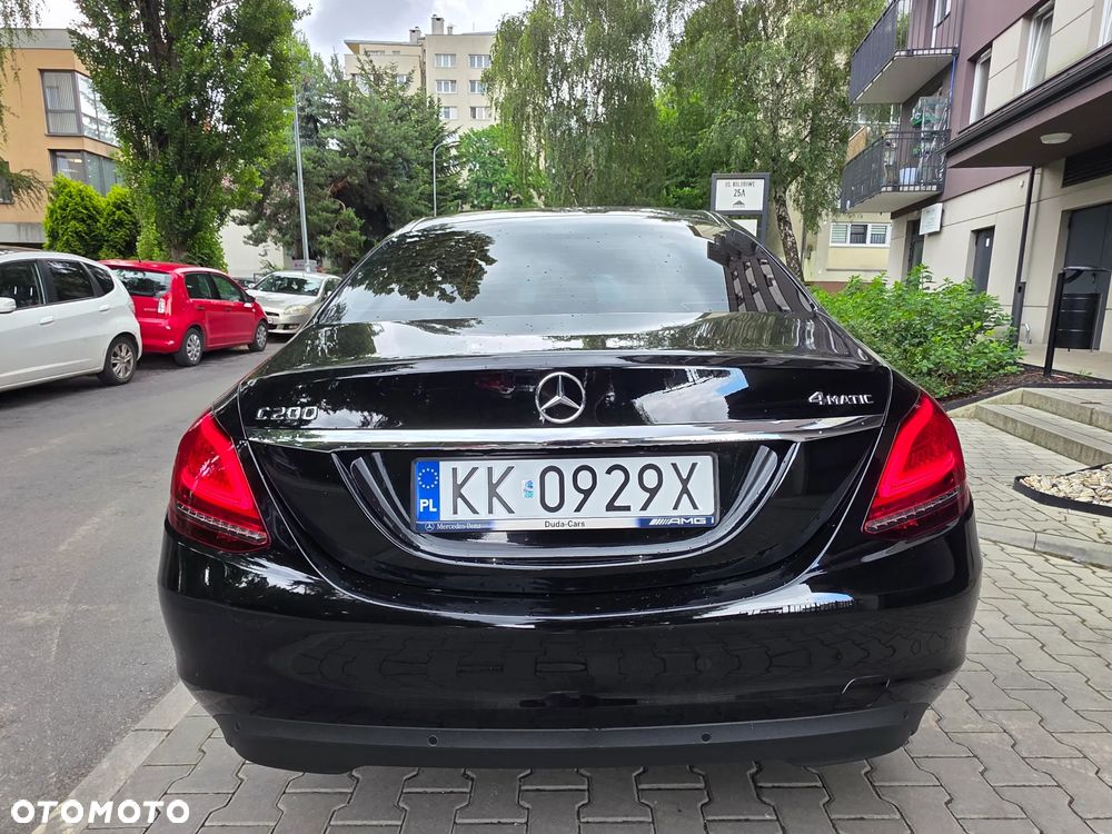 Mercedes-Benz Klasa C 200 4-Matic 9G-TRONIC - 17