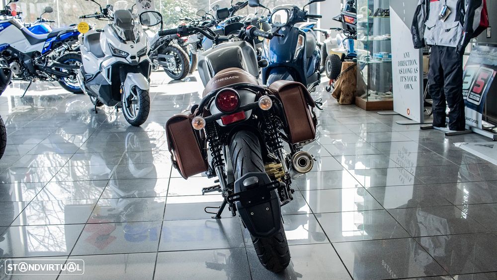 UM Scrambler X-Café - 12