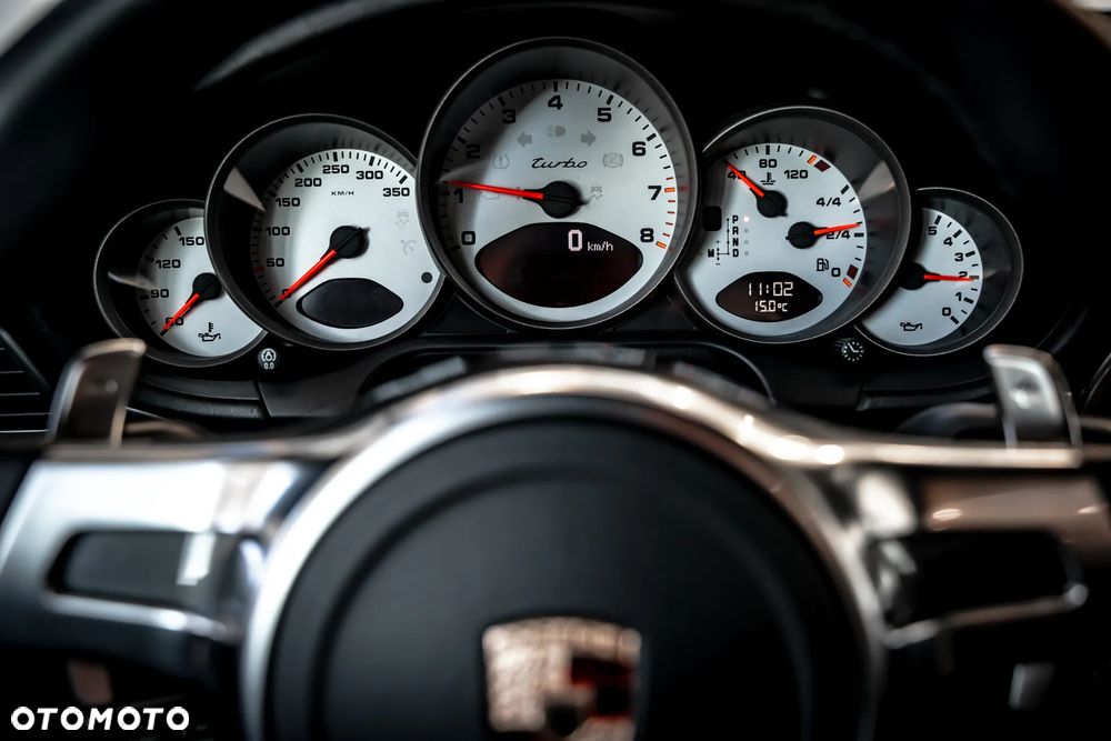 Porsche 911 Turbo PDK - 29