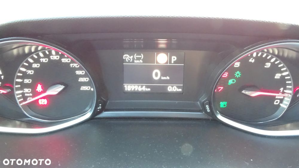 Peugeot 308 1.6 Pure Tech GPF GT S&S EAT8 - 4