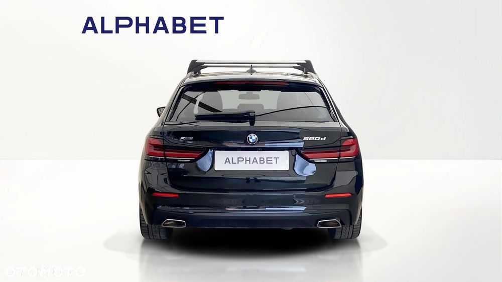 BMW Seria 5 520d xDrive - 4