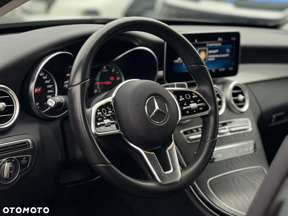 Mercedes-Benz Klasa C 220 d 9G-TRONIC - 13