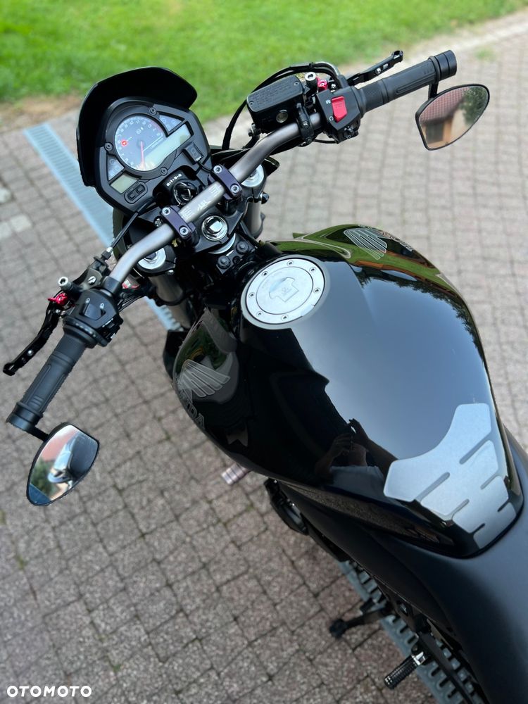 Honda Hornet - 16