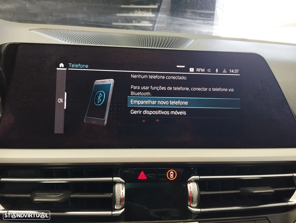 BMW 330 e Auto - 32
